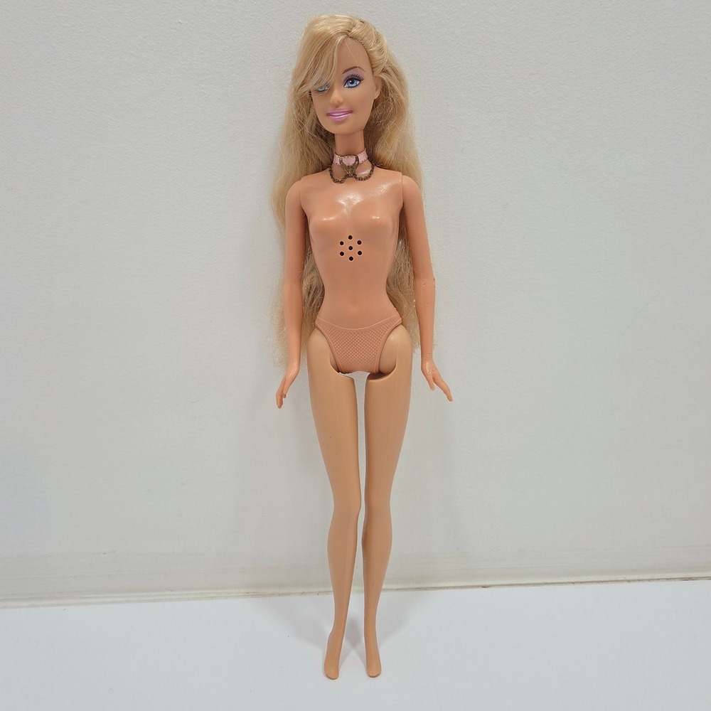 2004 Mattel Barbie as Princess and the Pauper Anneliese Singing Doll Nude -Works